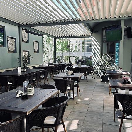 Soleil Apartman Szegedin Exterior foto